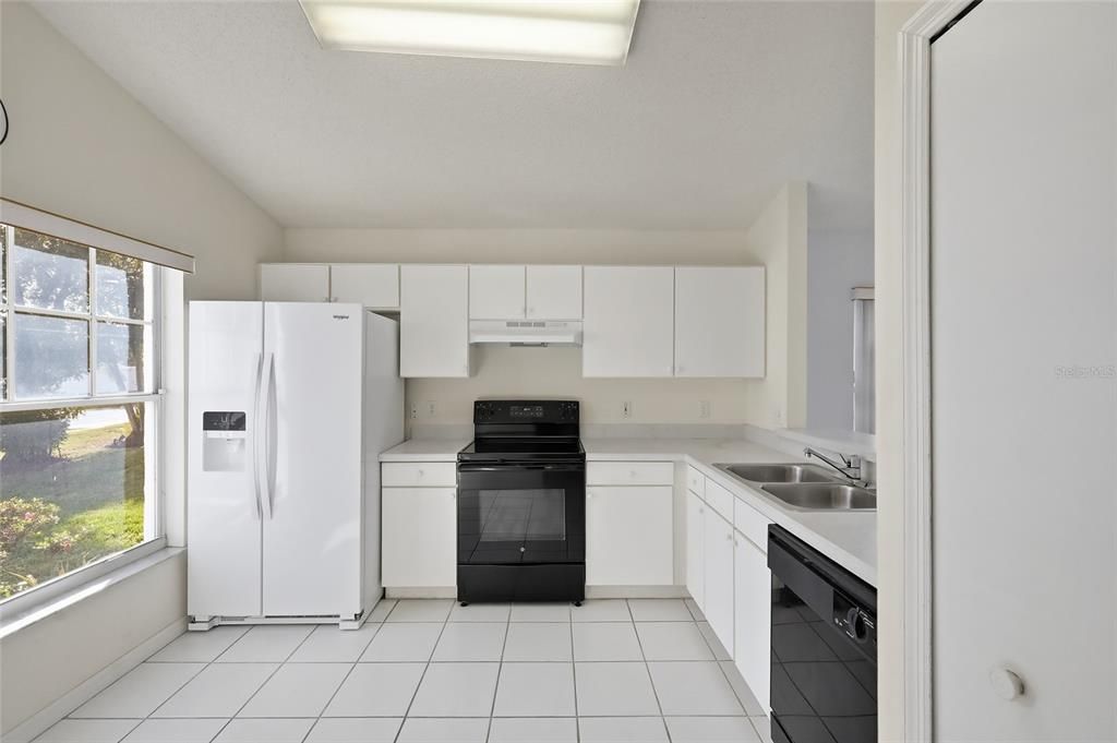 En Venta: $299,000 (3 camas, 2 baños, 1262 Pies cuadrados)