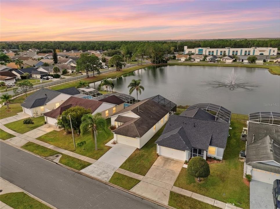 En Venta: $299,000 (3 camas, 2 baños, 1262 Pies cuadrados)