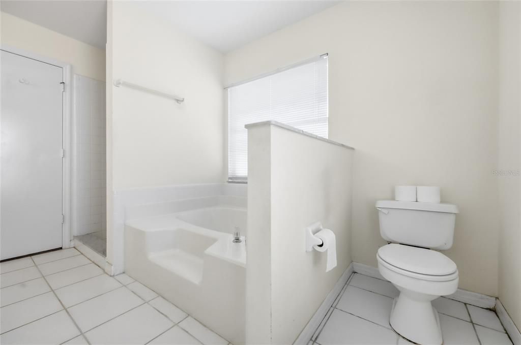 En Venta: $299,000 (3 camas, 2 baños, 1262 Pies cuadrados)