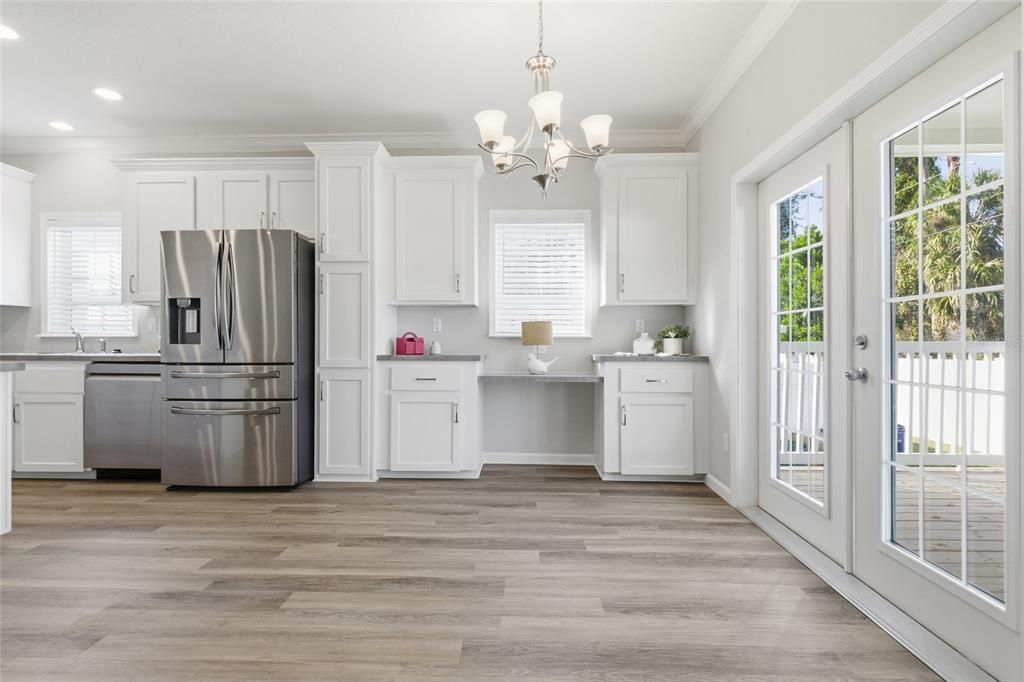 На продажу: $285,000 (2 спален, 2 ванн, 960 Квадратных фут)