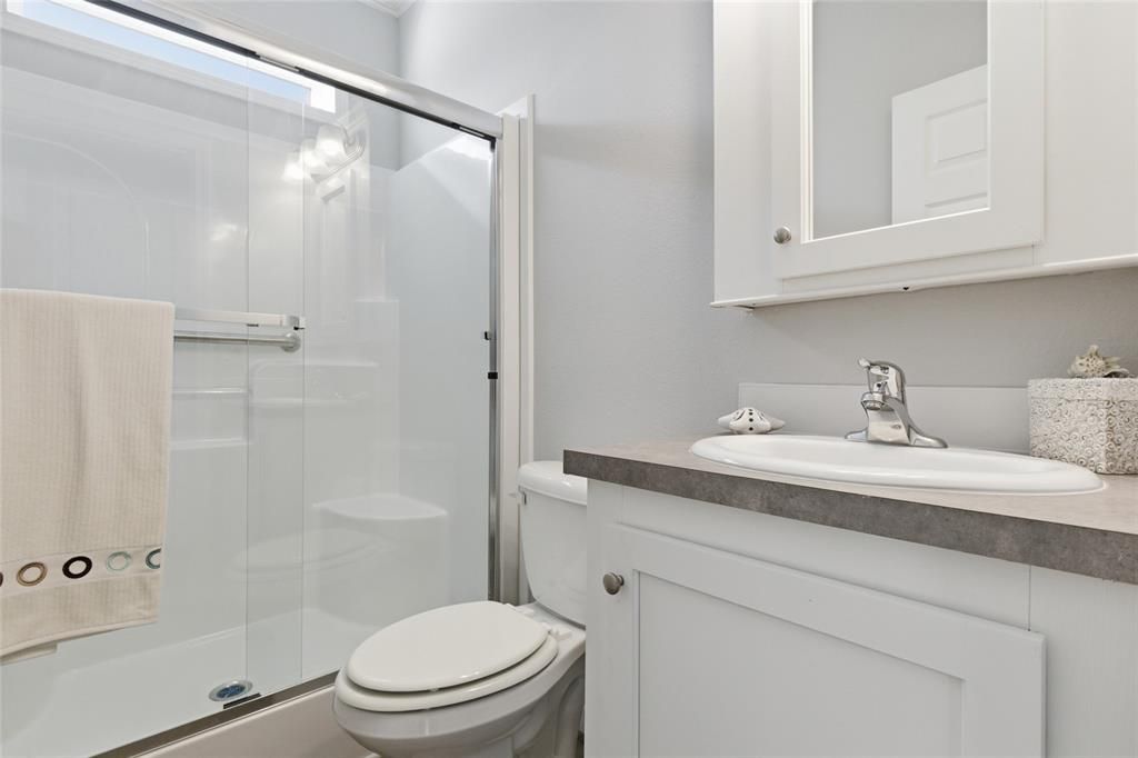 На продажу: $285,000 (2 спален, 2 ванн, 960 Квадратных фут)