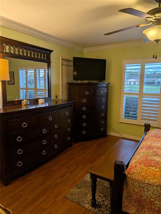 出租: $2,000 (2 贝兹, 2 浴室, 1507 平方英尺)