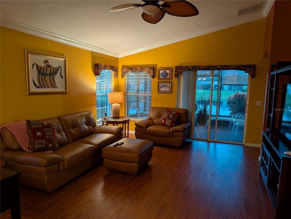 出租: $2,000 (2 贝兹, 2 浴室, 1507 平方英尺)