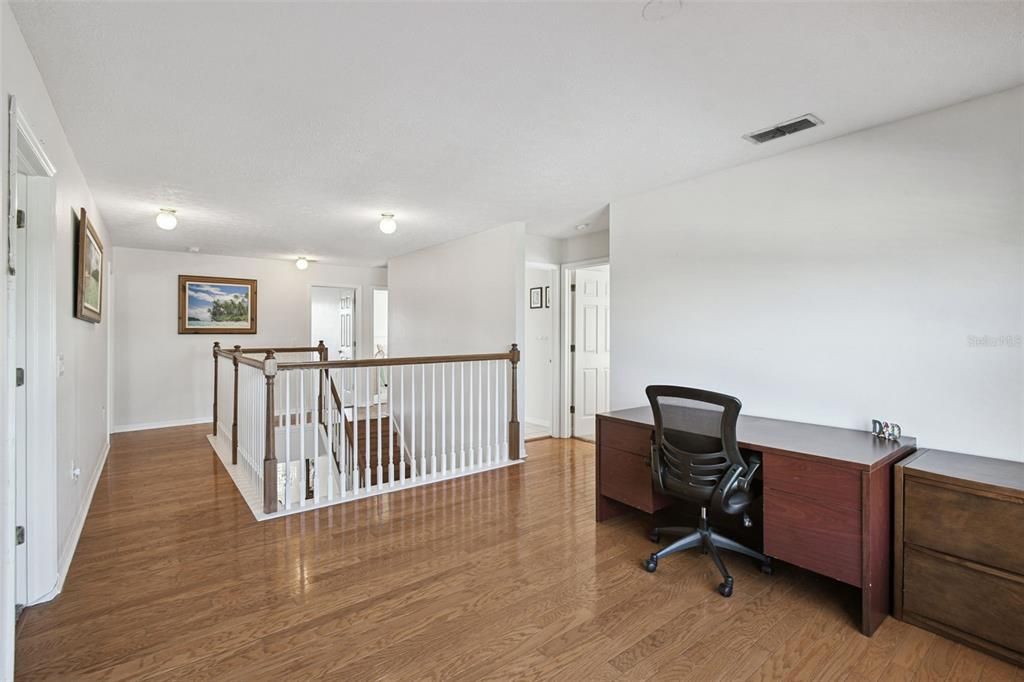 En Venta: $716,000 (6 camas, 3 baños, 3810 Pies cuadrados)