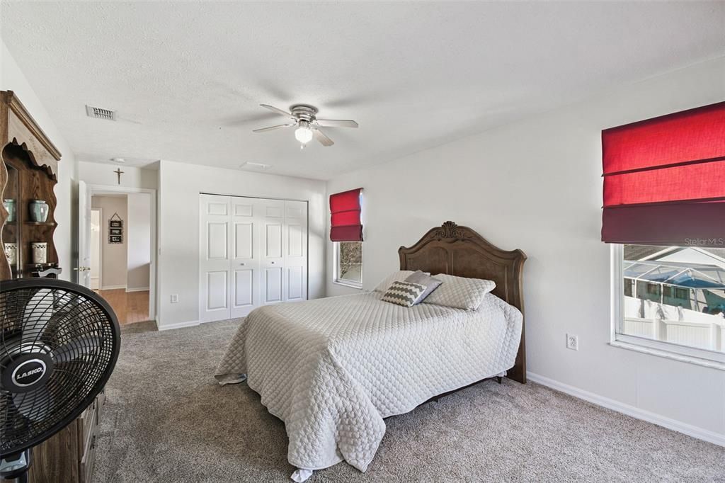 En Venta: $716,000 (6 camas, 3 baños, 3810 Pies cuadrados)