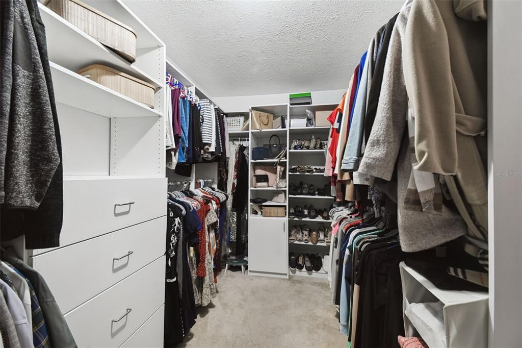 En Venta: $716,000 (6 camas, 3 baños, 3810 Pies cuadrados)