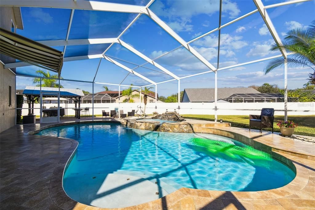 En Venta: $716,000 (6 camas, 3 baños, 3810 Pies cuadrados)