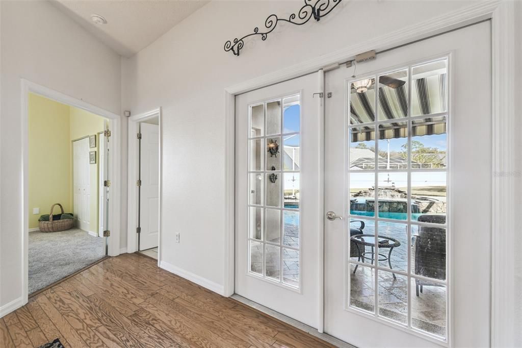 En Venta: $716,000 (6 camas, 3 baños, 3810 Pies cuadrados)