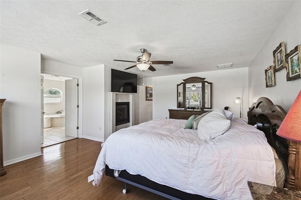 En Venta: $716,000 (6 camas, 3 baños, 3810 Pies cuadrados)