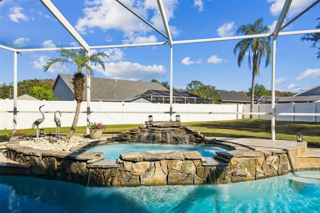 En Venta: $716,000 (6 camas, 3 baños, 3810 Pies cuadrados)