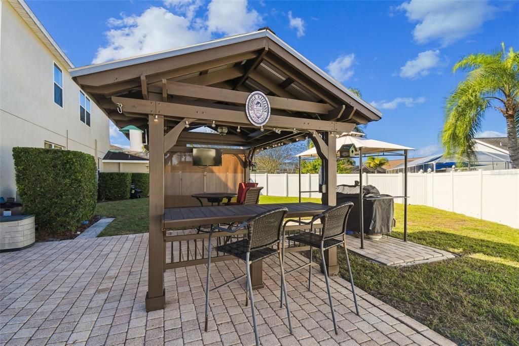 En Venta: $716,000 (6 camas, 3 baños, 3810 Pies cuadrados)