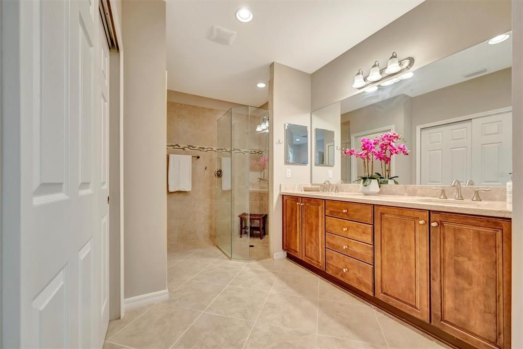 На продажу: $535,000 (3 спален, 2 ванн, 1748 Квадратных фут)