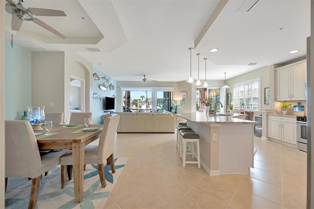 На продажу: $535,000 (3 спален, 2 ванн, 1748 Квадратных фут)