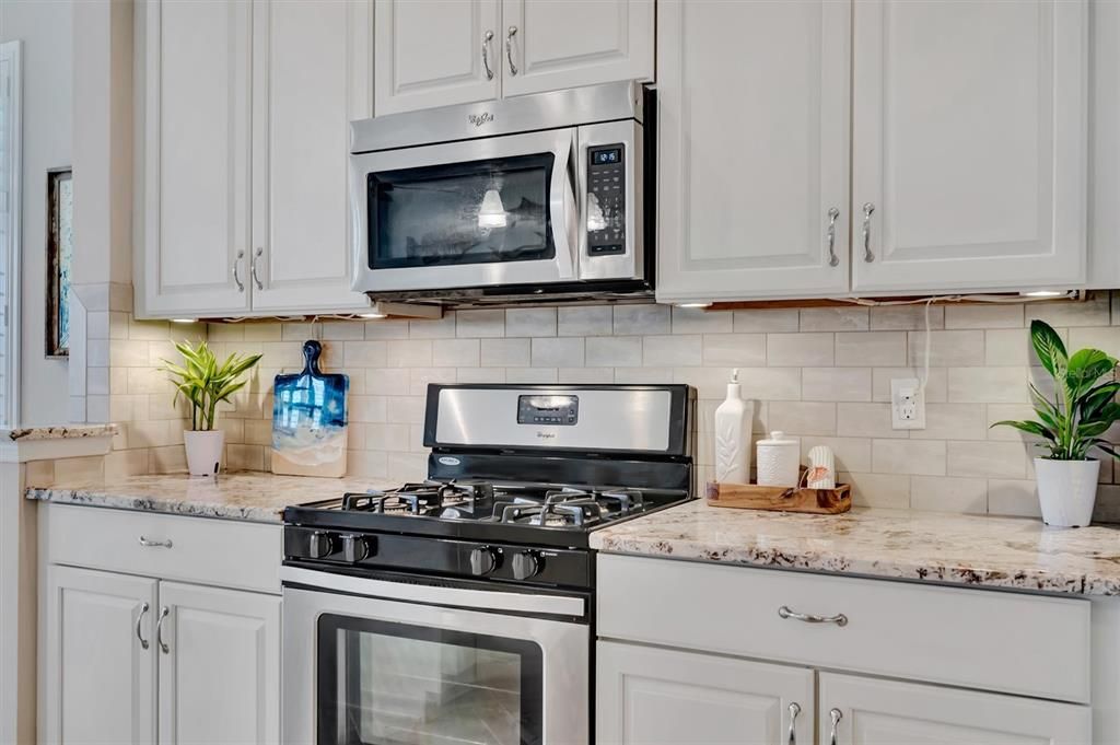 На продажу: $535,000 (3 спален, 2 ванн, 1748 Квадратных фут)