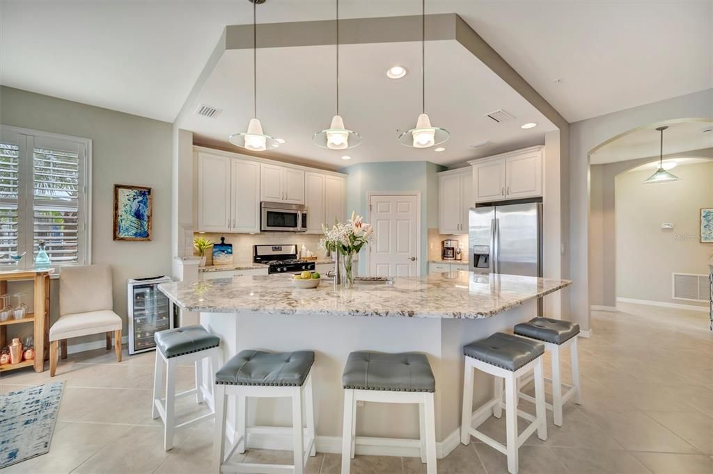 На продажу: $535,000 (3 спален, 2 ванн, 1748 Квадратных фут)