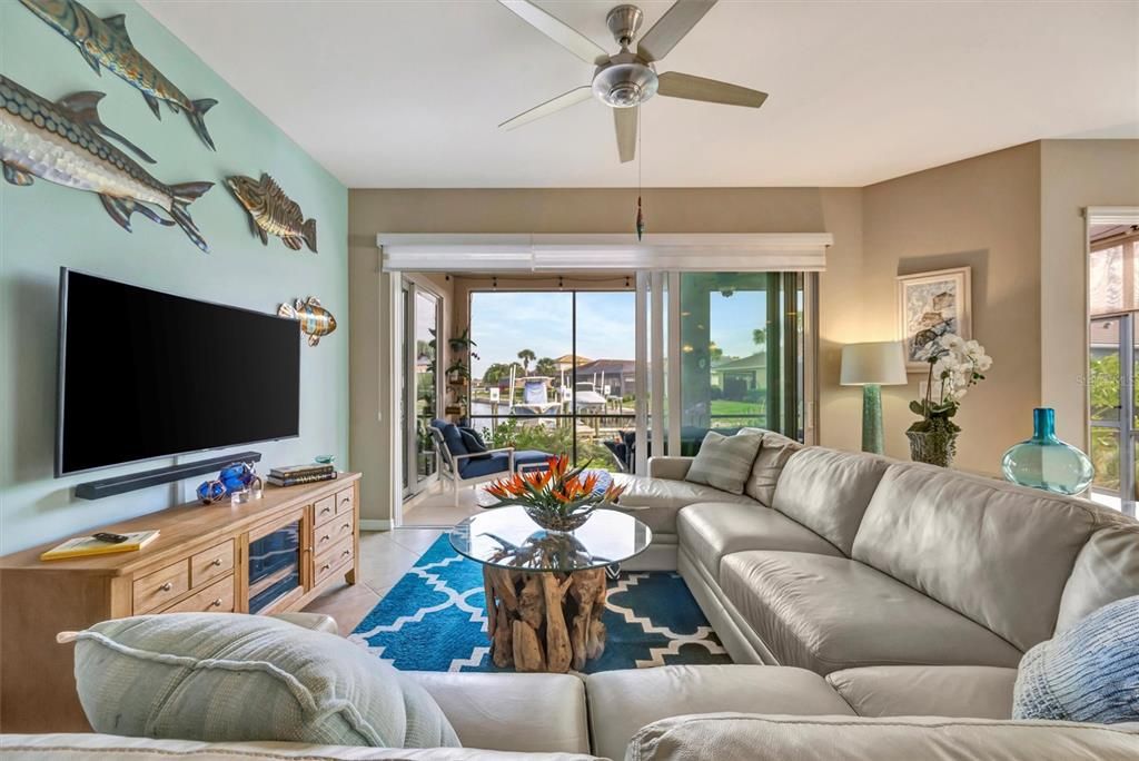 На продажу: $535,000 (3 спален, 2 ванн, 1748 Квадратных фут)