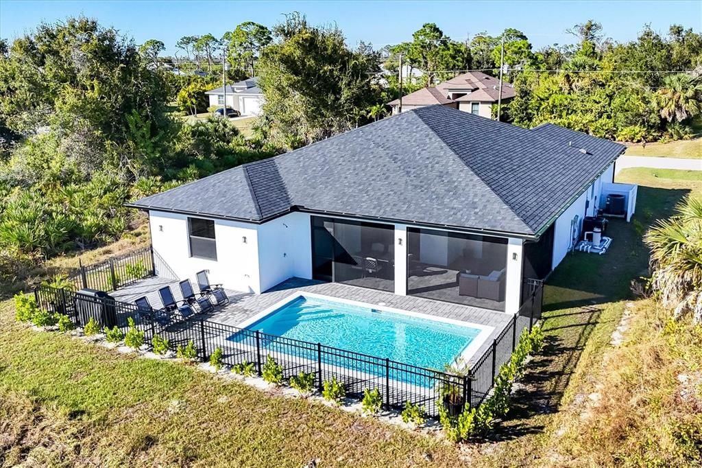 待售: $549,000 (4 贝兹, 2 浴室, 1933 平方英尺)