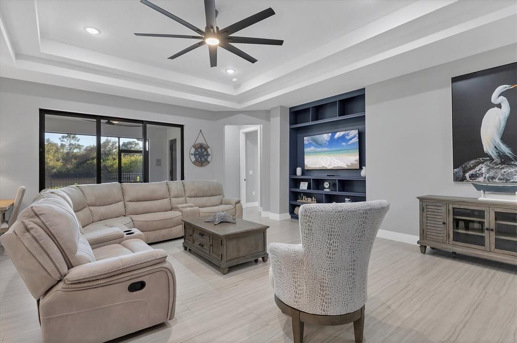 待售: $549,000 (4 贝兹, 2 浴室, 1933 平方英尺)