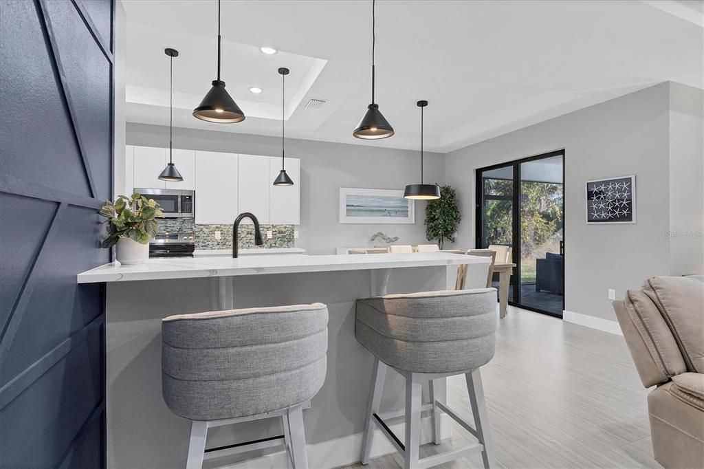 待售: $549,000 (4 贝兹, 2 浴室, 1933 平方英尺)