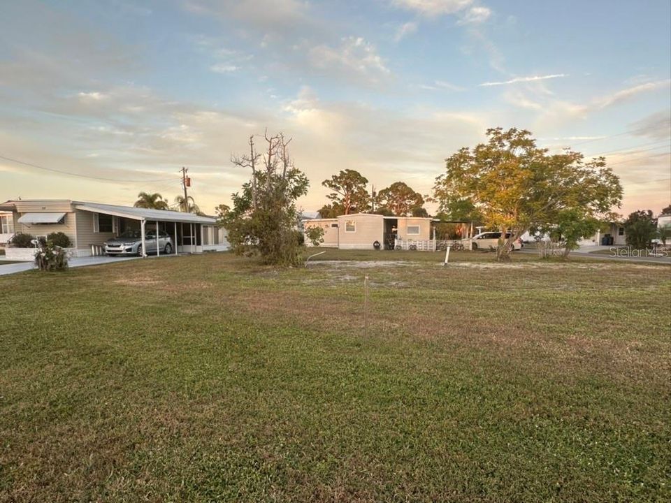 En Venta: $12,900 (0.14 acres)