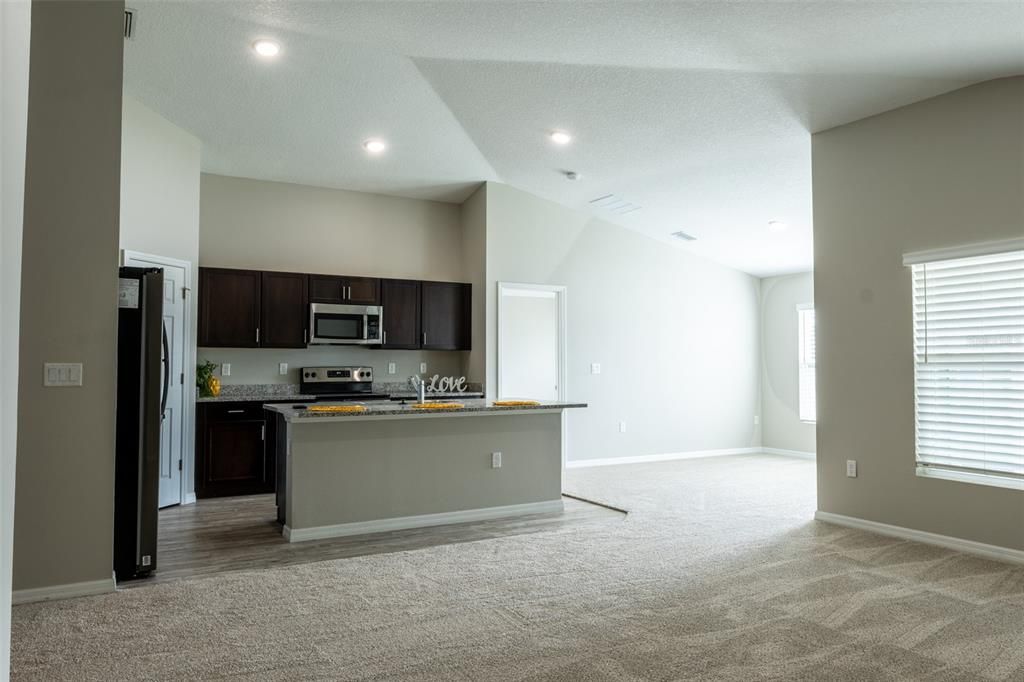 For Sale: $384,000 (4 beds, 2 baths, 1848 Square Feet)