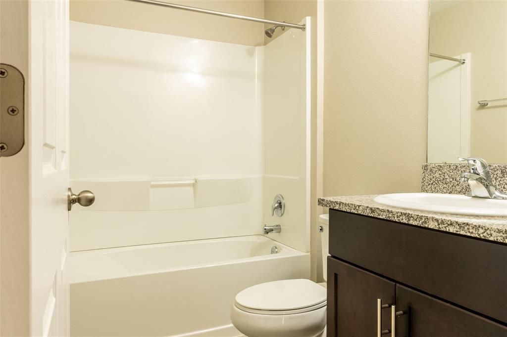 For Sale: $384,000 (4 beds, 2 baths, 1848 Square Feet)