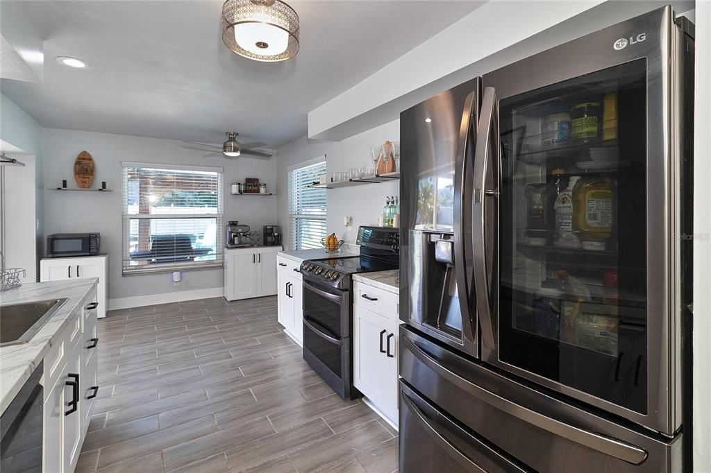 待售: $685,000 (2 贝兹, 2 浴室, 1344 平方英尺)