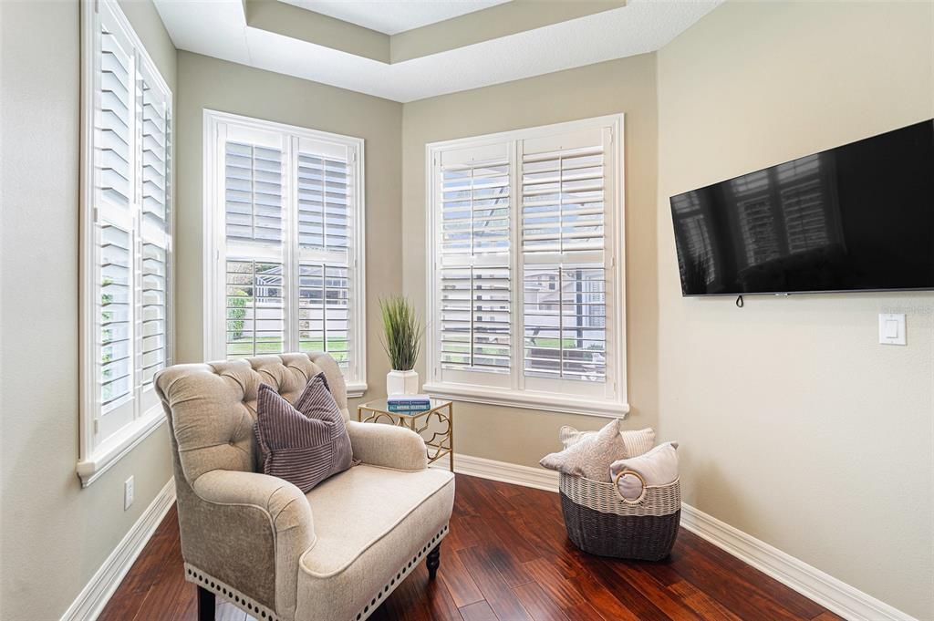 For Sale: $750,000 (4 beds, 2 baths, 2575 Square Feet)