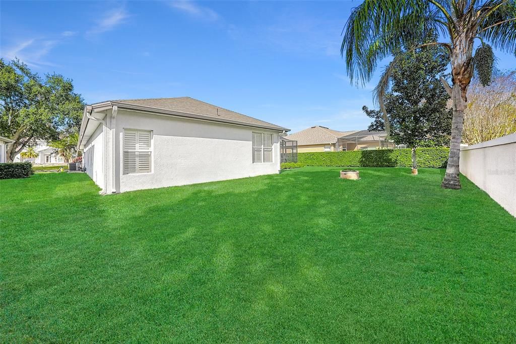 For Sale: $750,000 (4 beds, 2 baths, 2575 Square Feet)