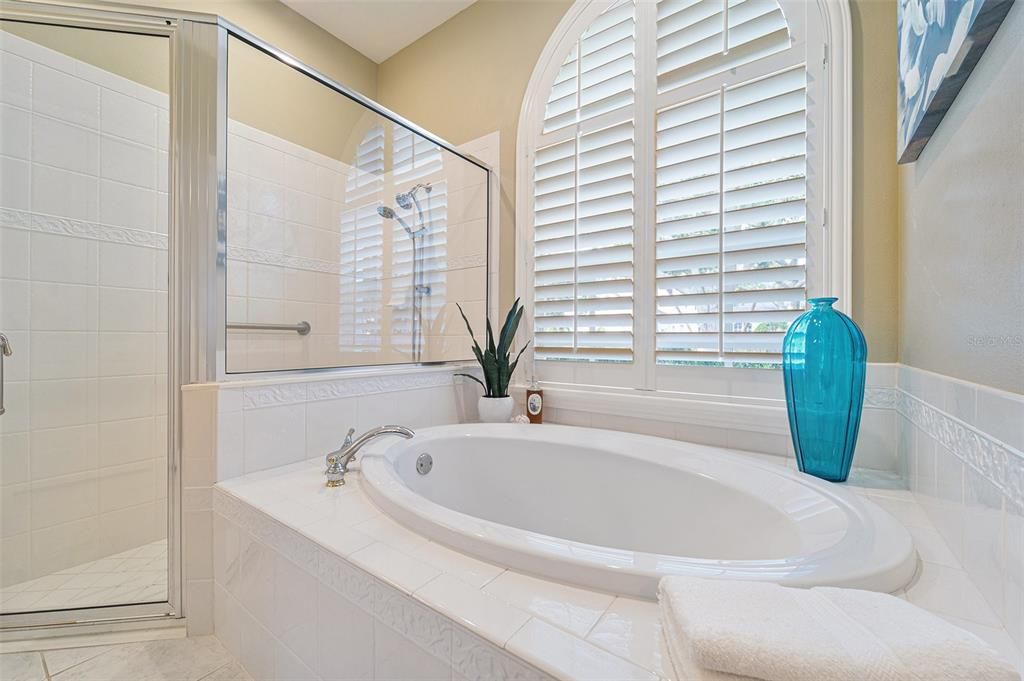 For Sale: $750,000 (4 beds, 2 baths, 2575 Square Feet)