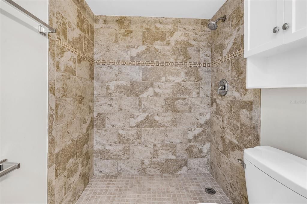 На продажу: $120,000 (1 спален, 1 ванн, 586 Квадратных фут)