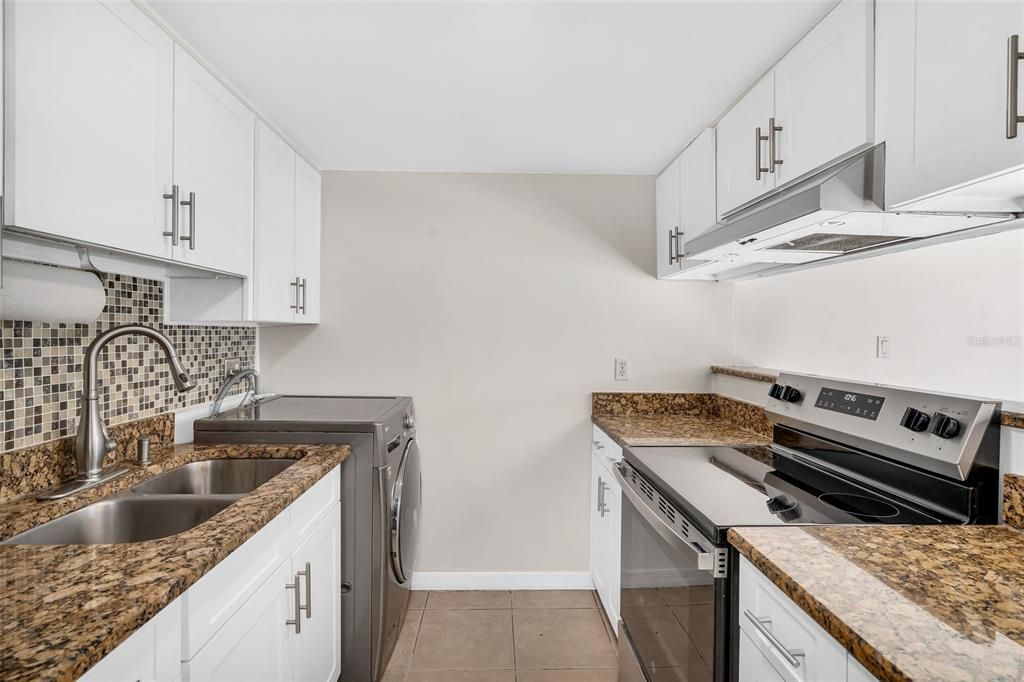 На продажу: $120,000 (1 спален, 1 ванн, 586 Квадратных фут)