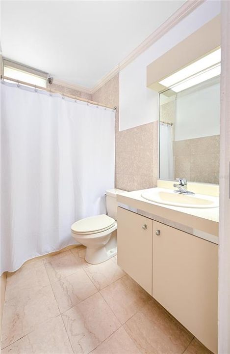 На продажу: $685,000 (2 спален, 1 ванн, 0 Квадратных фут)