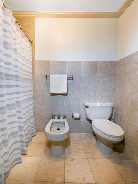 На продажу: $685,000 (2 спален, 1 ванн, 0 Квадратных фут)