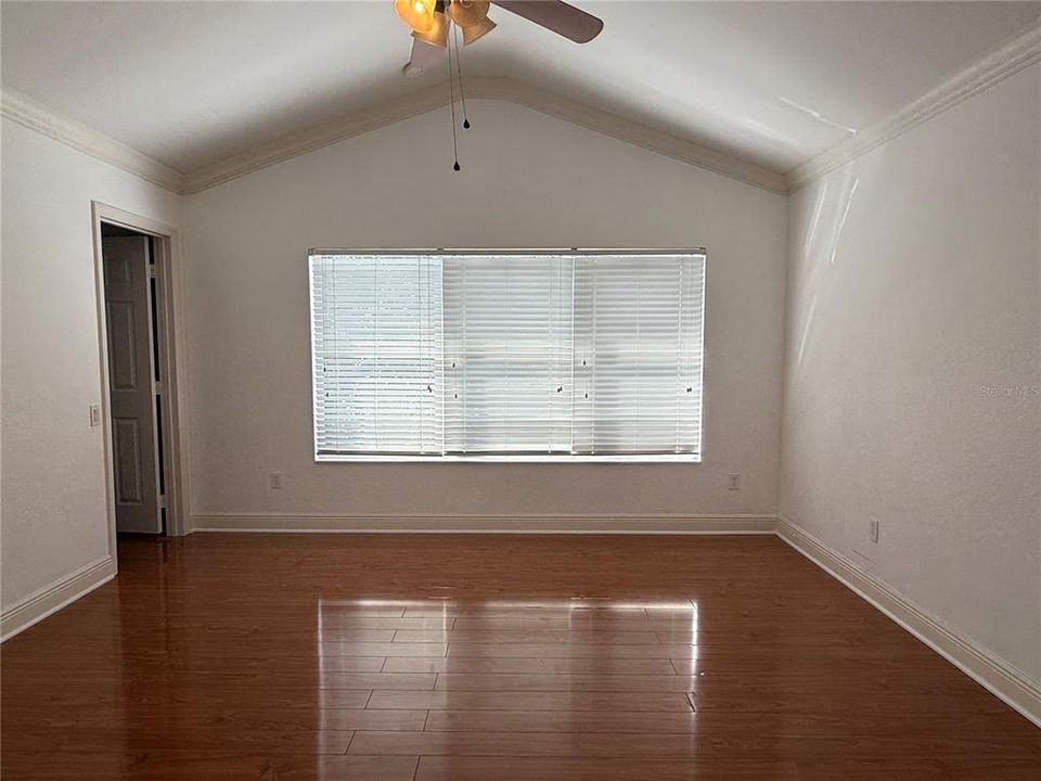 En Renta: $2,300 (3 camas, 2 baños, 1720 Pies cuadrados)