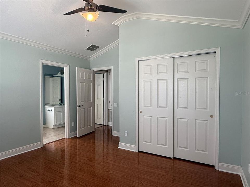 En Renta: $2,300 (3 camas, 2 baños, 1720 Pies cuadrados)