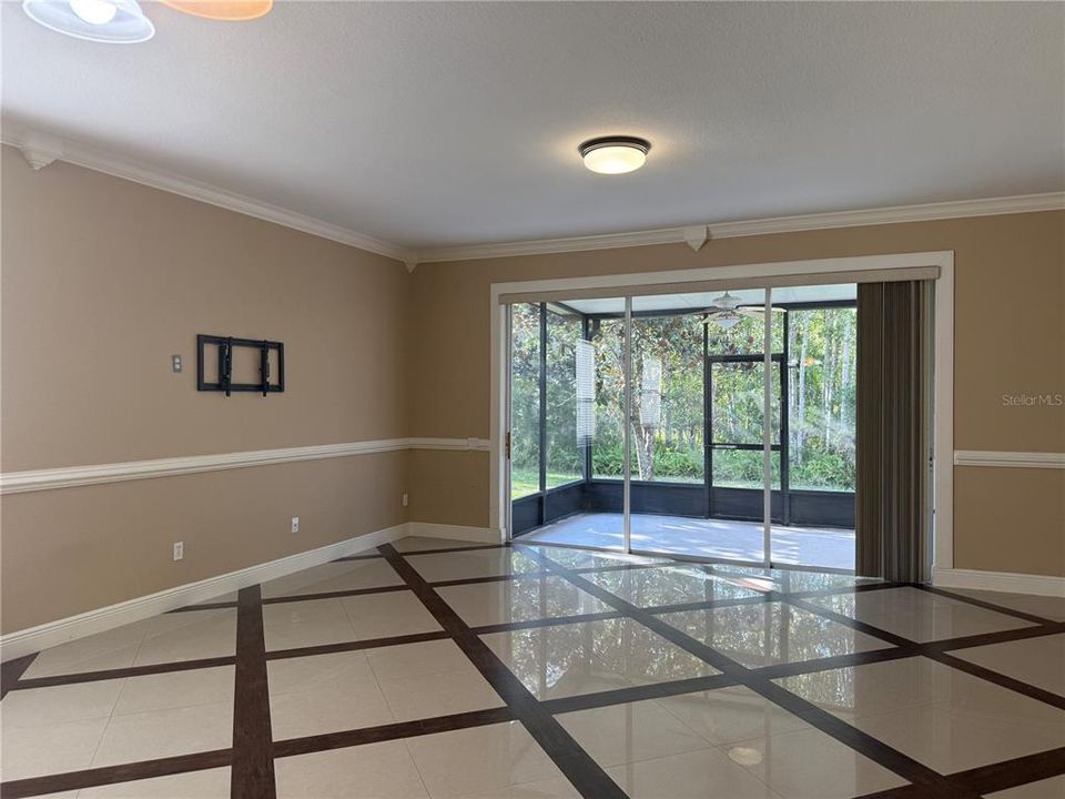 En Renta: $2,300 (3 camas, 2 baños, 1720 Pies cuadrados)