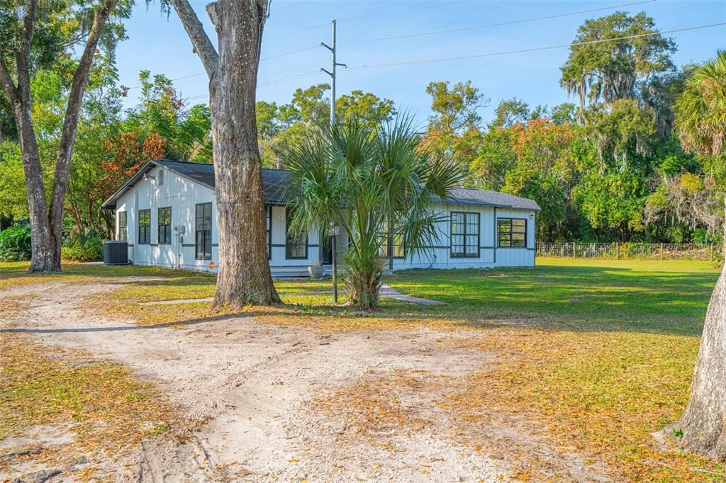 На продажу: $399,900 (3 спален, 3 ванн, 2089 Квадратных фут)