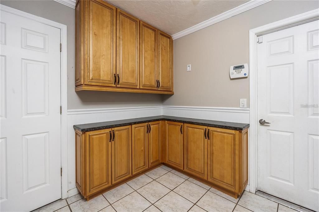 For Rent: $2,250 (3 beds, 2 baths, 1484 Square Feet)