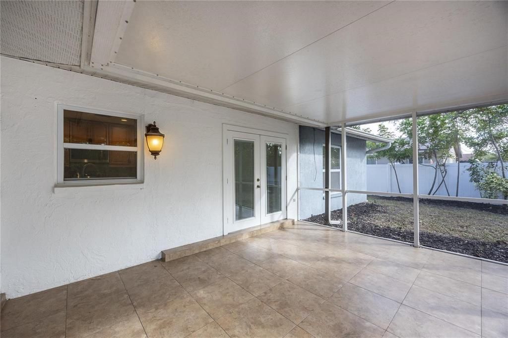 For Rent: $2,250 (3 beds, 2 baths, 1484 Square Feet)