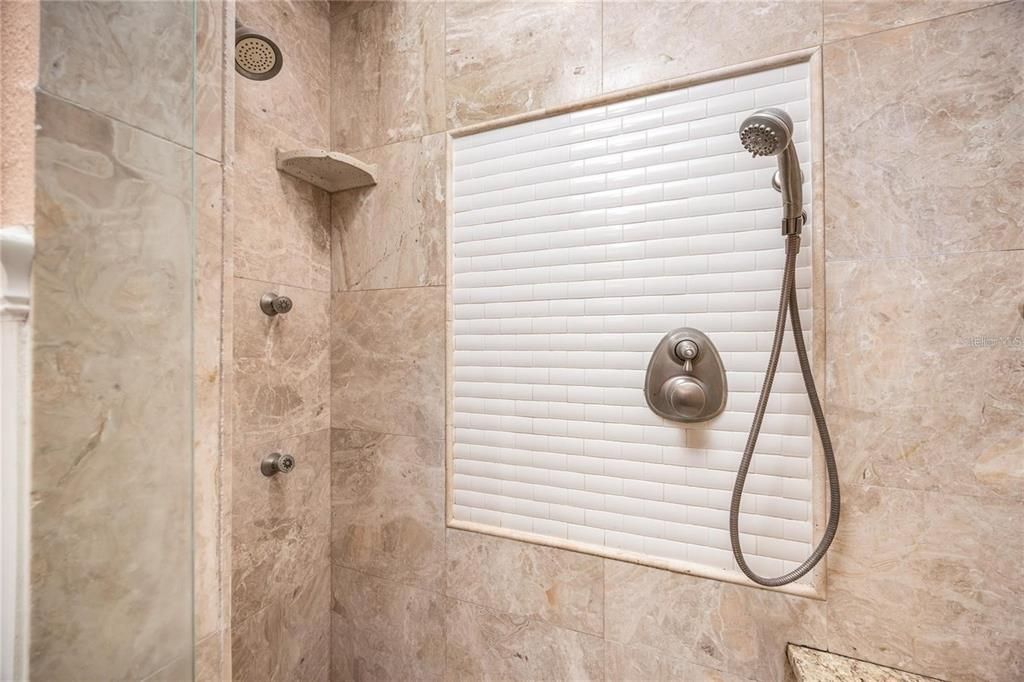 For Rent: $2,250 (3 beds, 2 baths, 1484 Square Feet)