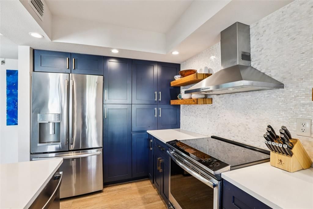 На продажу: $1,225,000 (3 спален, 2 ванн, 1345 Квадратных фут)