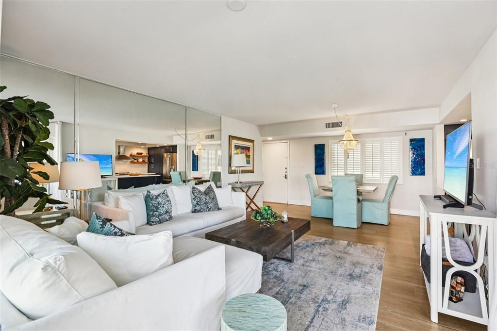 На продажу: $1,225,000 (3 спален, 2 ванн, 1345 Квадратных фут)