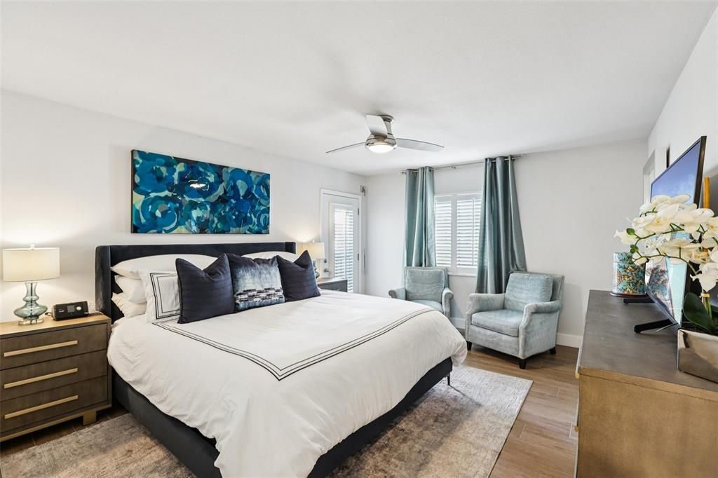 На продажу: $1,225,000 (3 спален, 2 ванн, 1345 Квадратных фут)