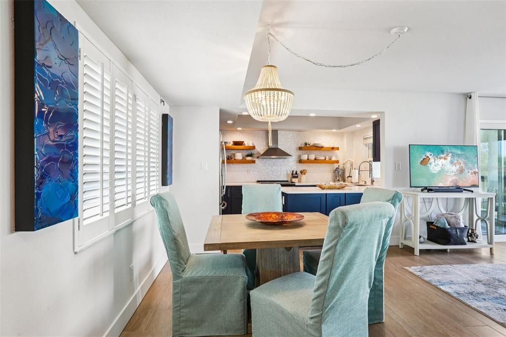 На продажу: $1,225,000 (3 спален, 2 ванн, 1345 Квадратных фут)