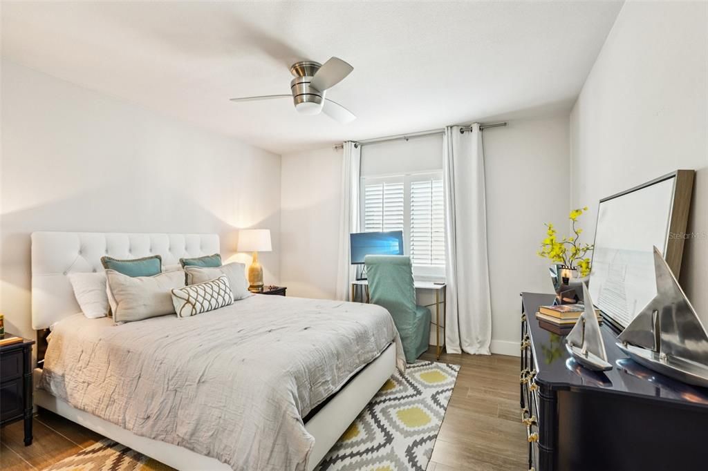 На продажу: $1,225,000 (3 спален, 2 ванн, 1345 Квадратных фут)