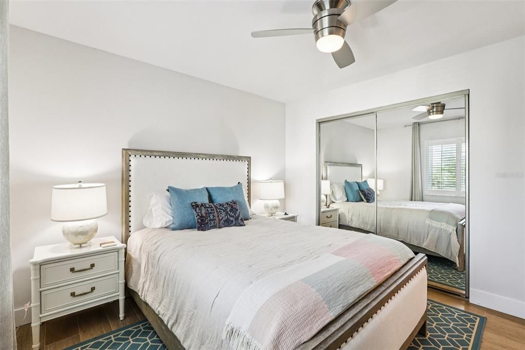 На продажу: $1,225,000 (3 спален, 2 ванн, 1345 Квадратных фут)