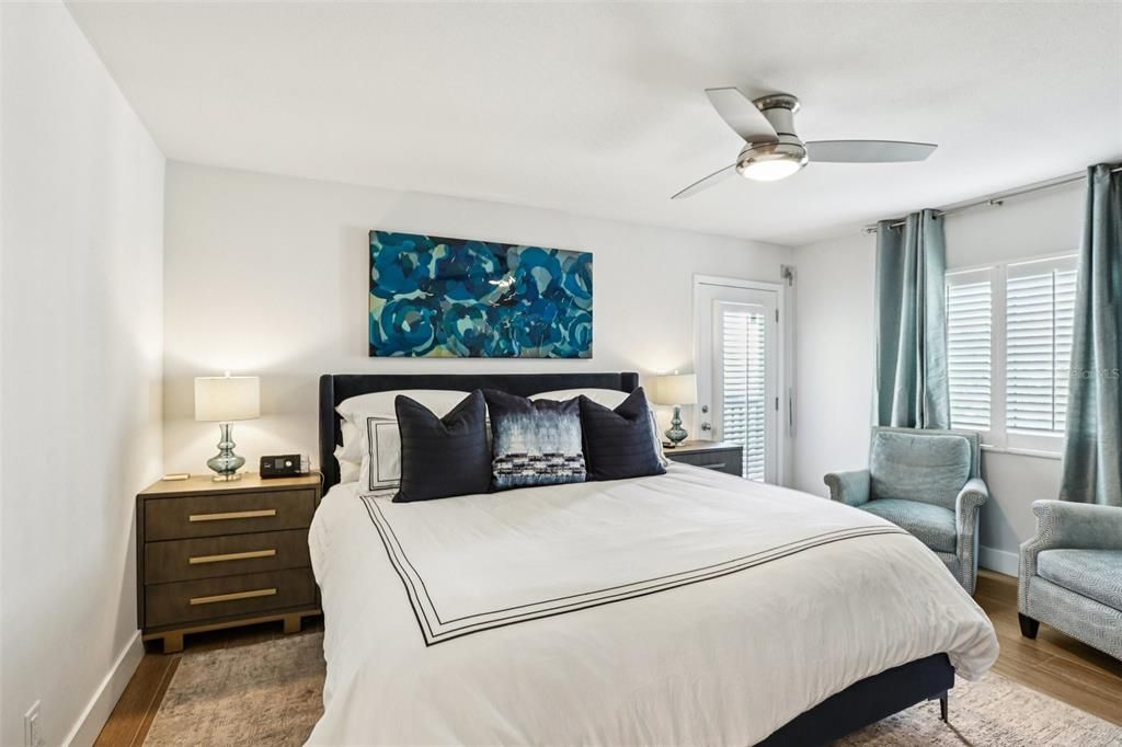 На продажу: $1,225,000 (3 спален, 2 ванн, 1345 Квадратных фут)