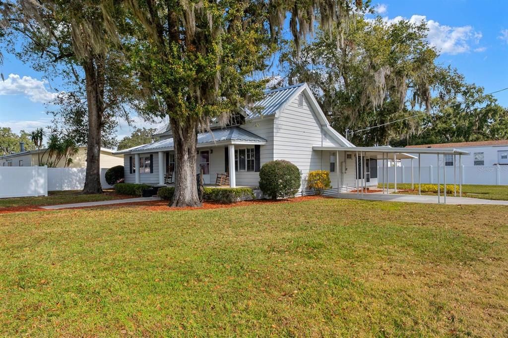 For Sale: $320,000 (3 beds, 1 baths, 1807 Square Feet)