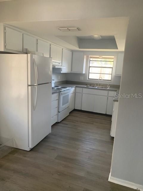 For Rent: $2,500 (3 beds, 2 baths, 1569 Square Feet)